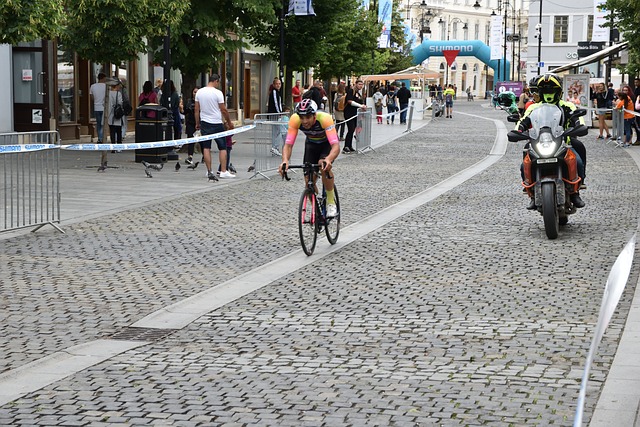 方鏡淇成功 方鏡淇成功