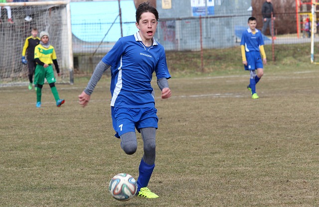 NBA最新排名：湖人险胜火箭逼近西部第3 热火5连胜重回东部第.